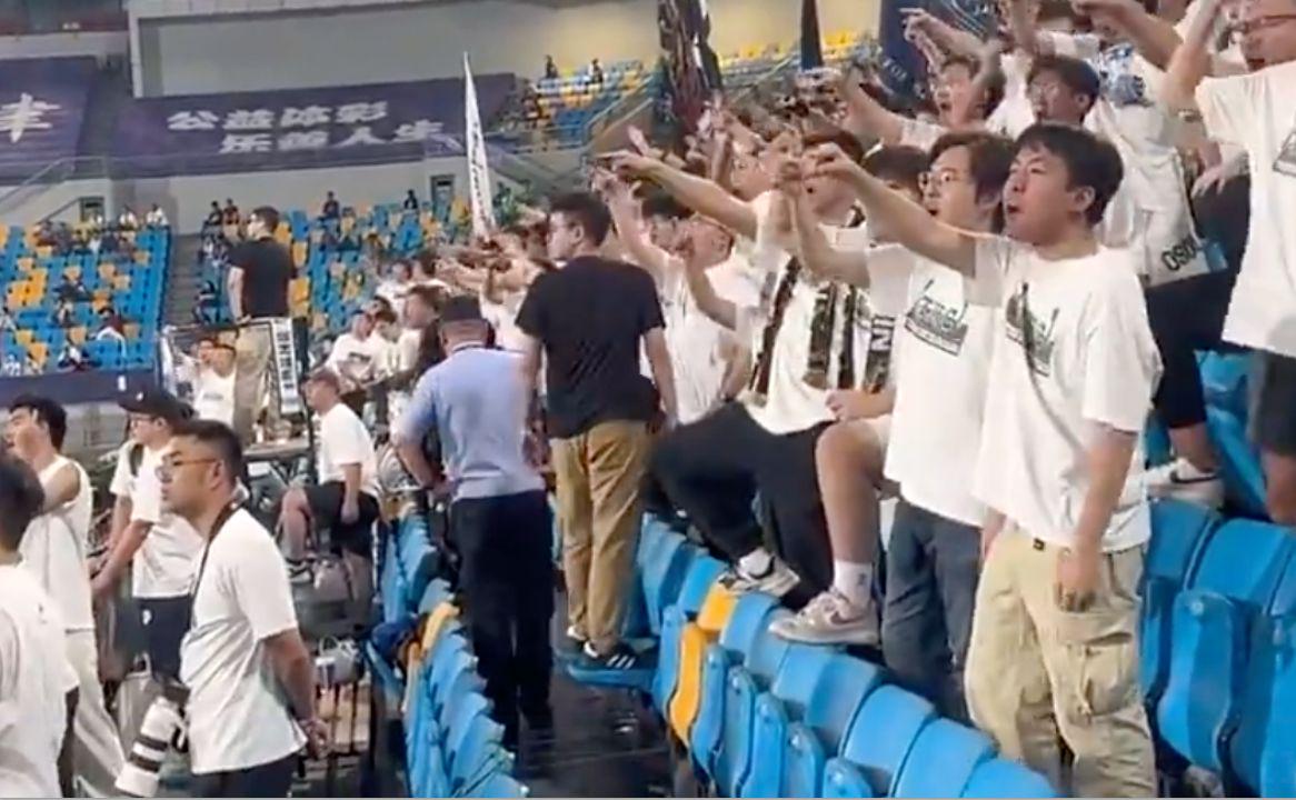 冲突, 姜至鹏从边