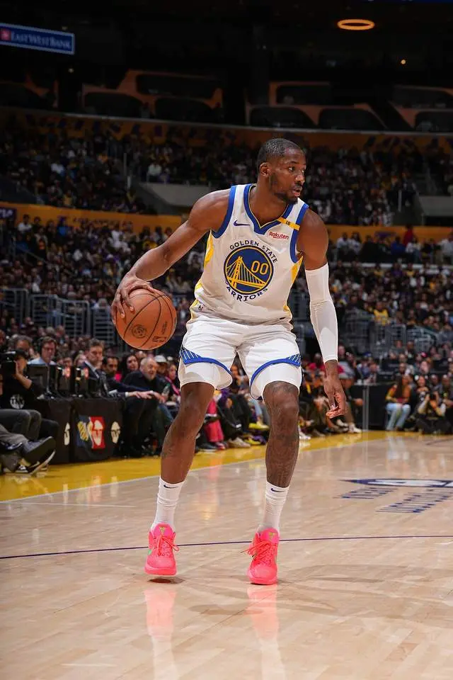 经纪人对勇 经纪人对勇