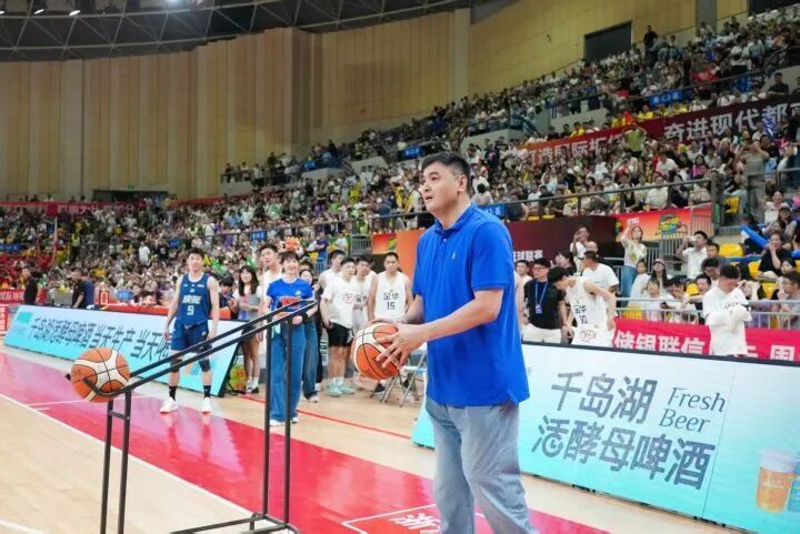 记者, 队员们没有 记者, 队员们没有